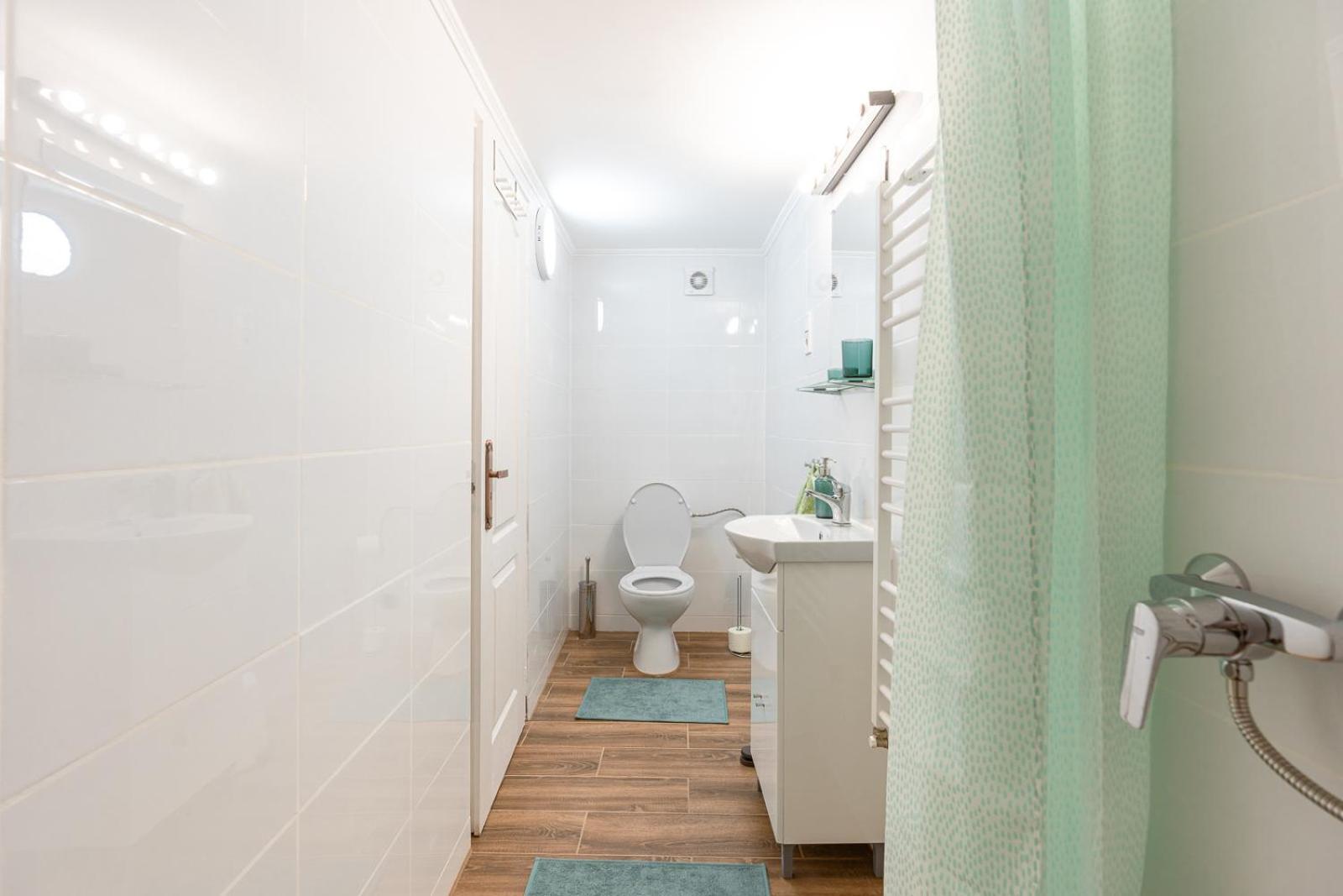 Stylish 2-Bedroom Apartment In Central Budapeste Exterior foto